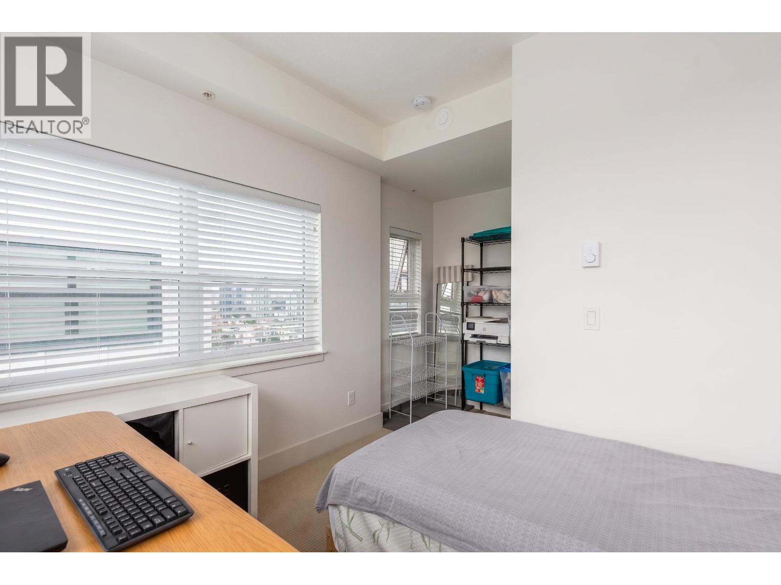 201 6933 ARCOLA STREET, Burnaby