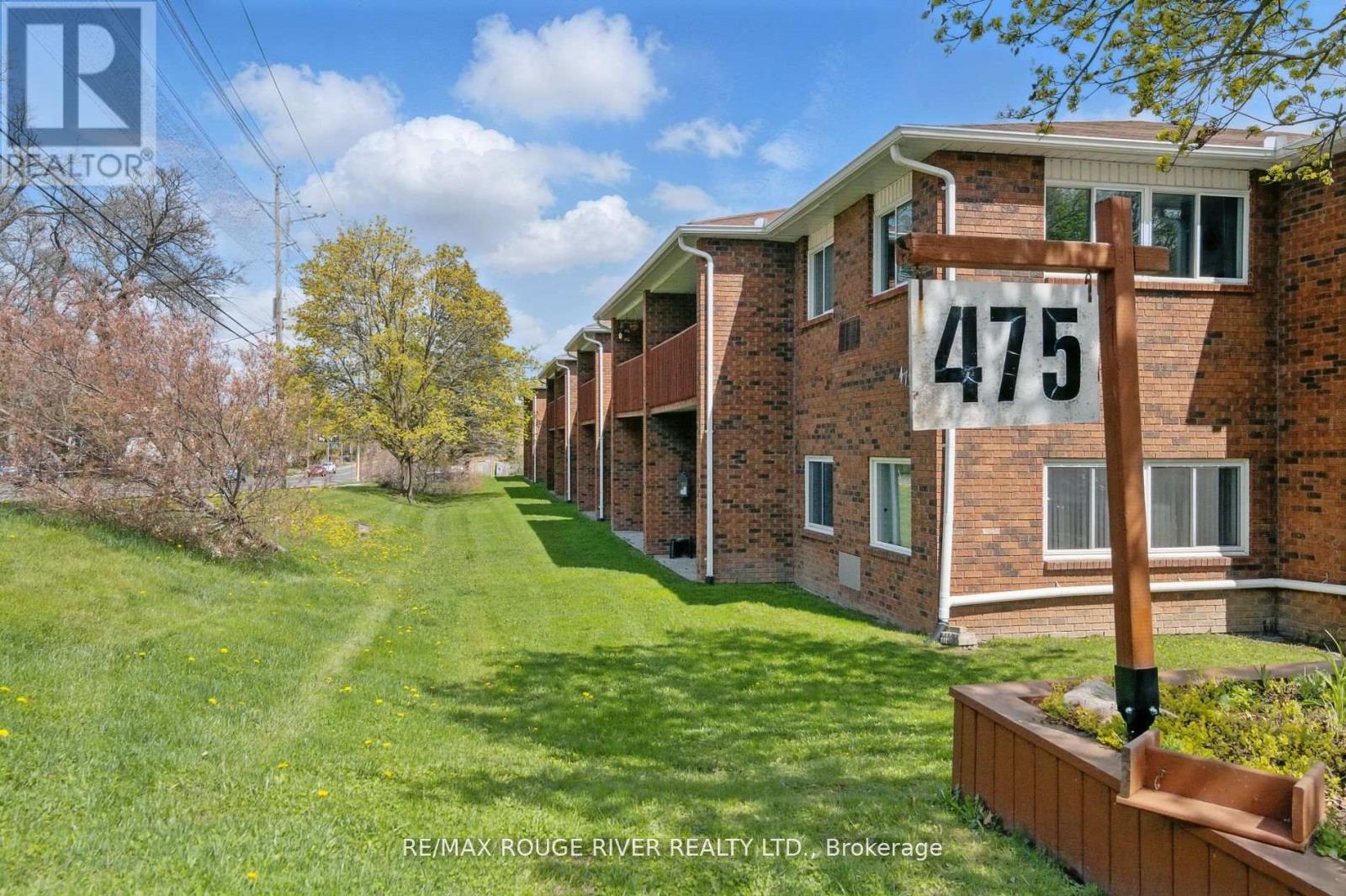 #222 475 PARKHILL ROAD W - 1