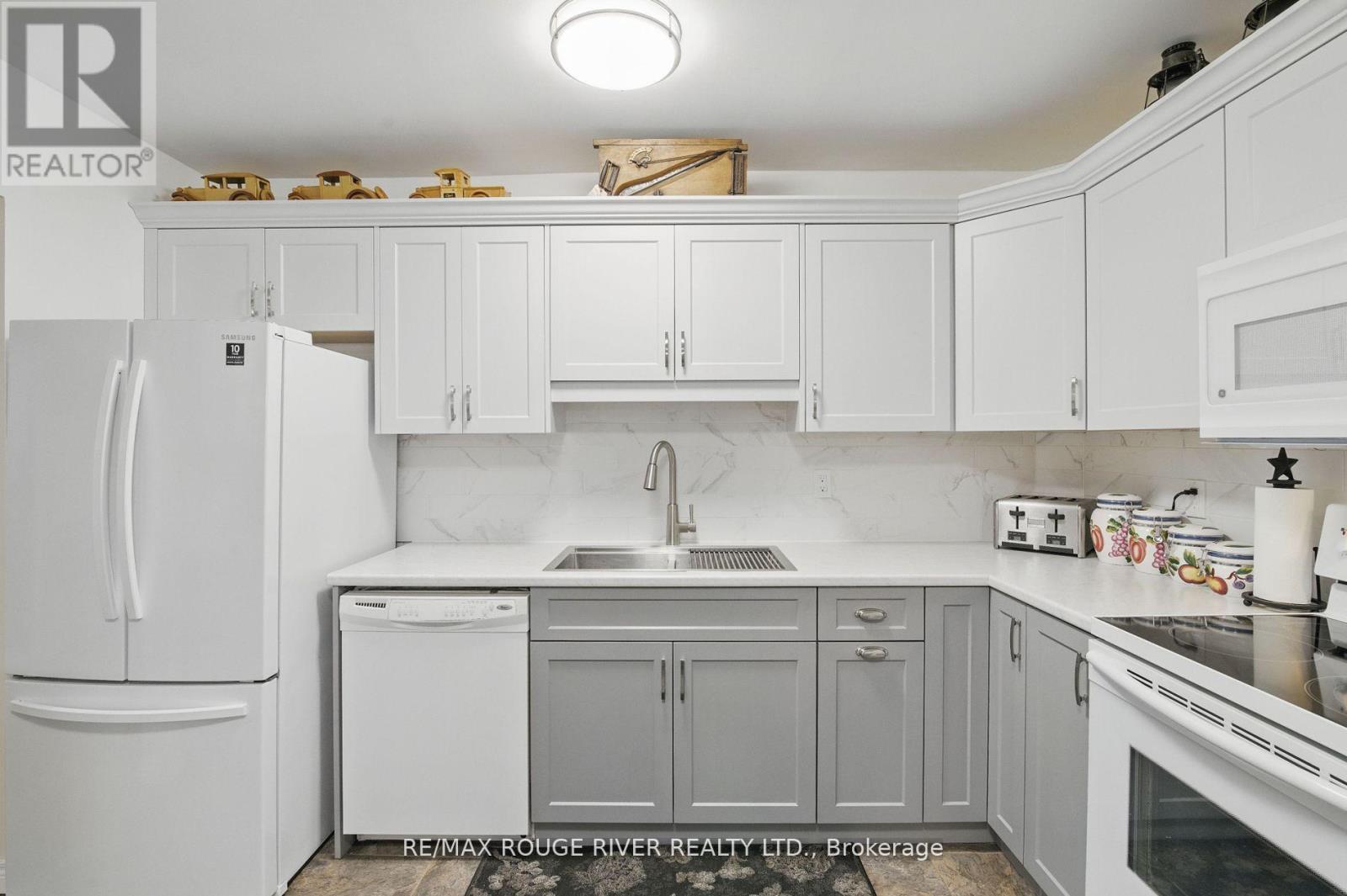 #222 475 PARKHILL ROAD W - 12