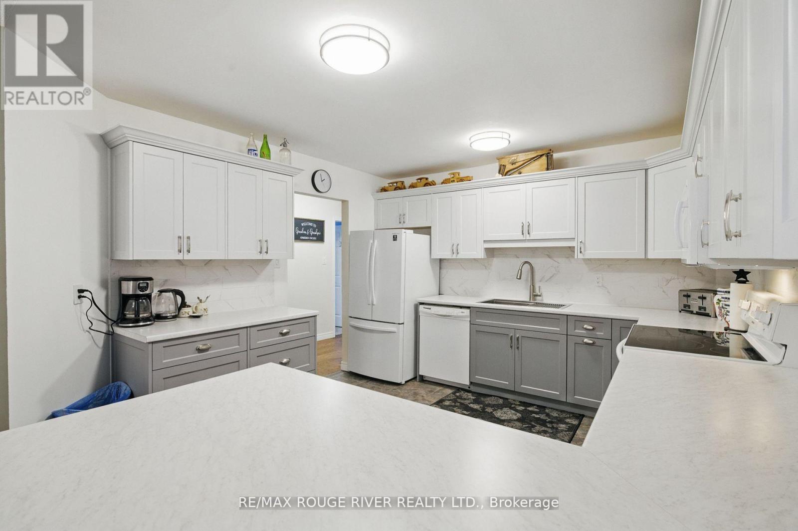 #222 475 PARKHILL ROAD W - 14