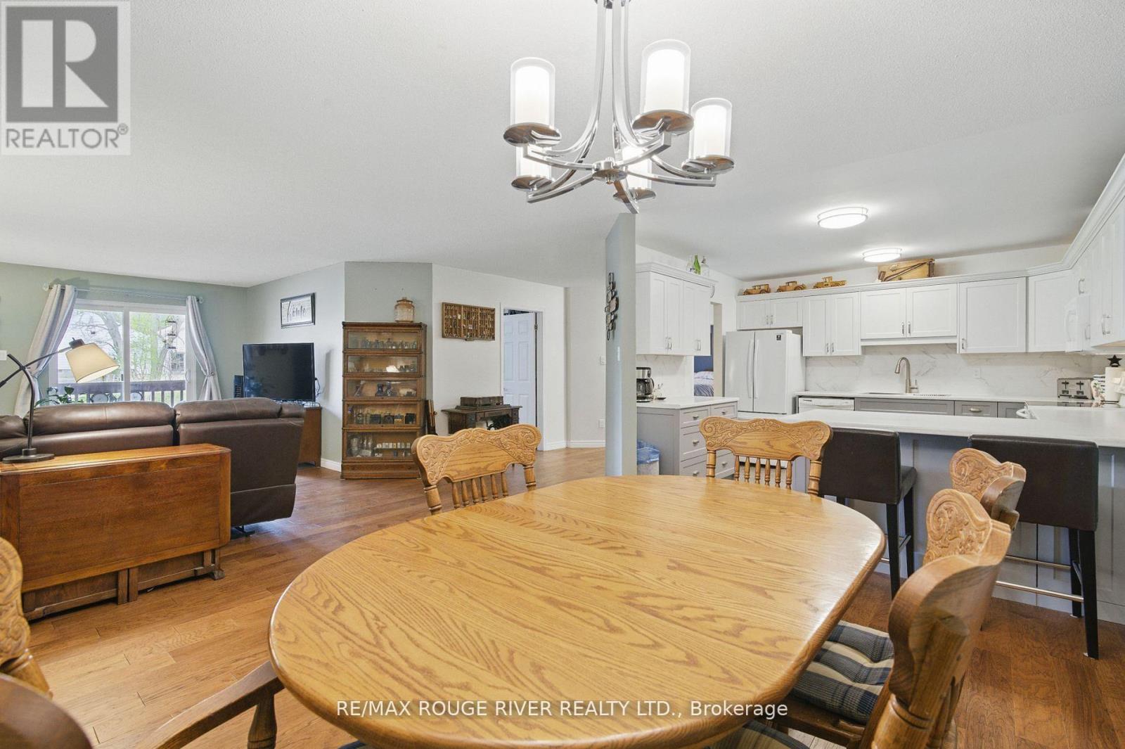 #222 475 PARKHILL ROAD W - 18