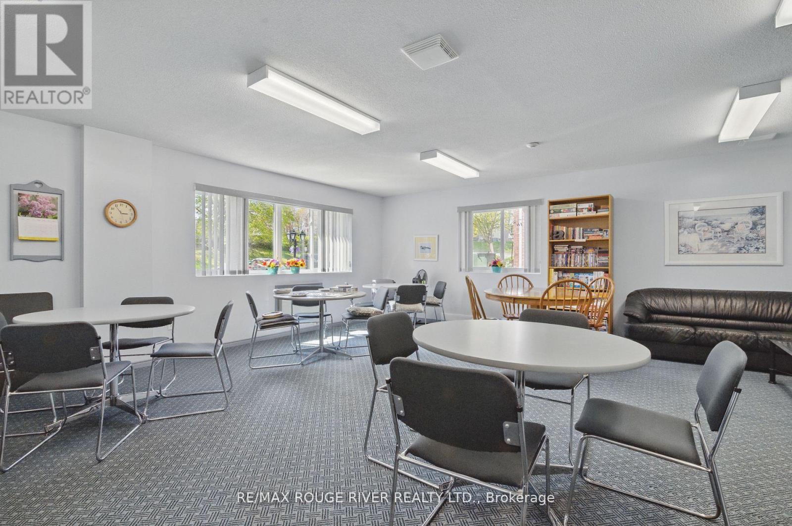#222 475 PARKHILL ROAD W - 40