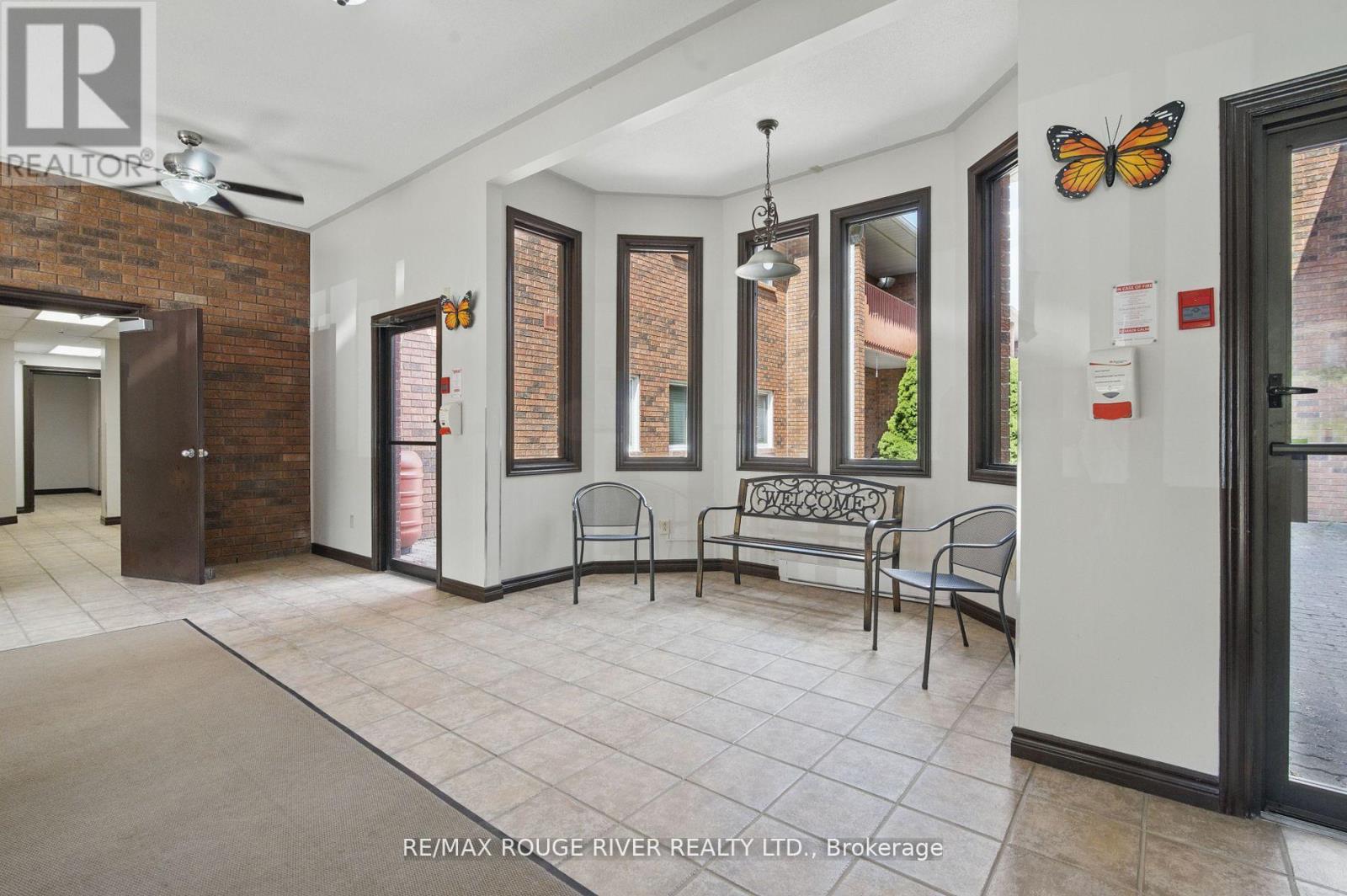 #222 475 PARKHILL ROAD W - 6