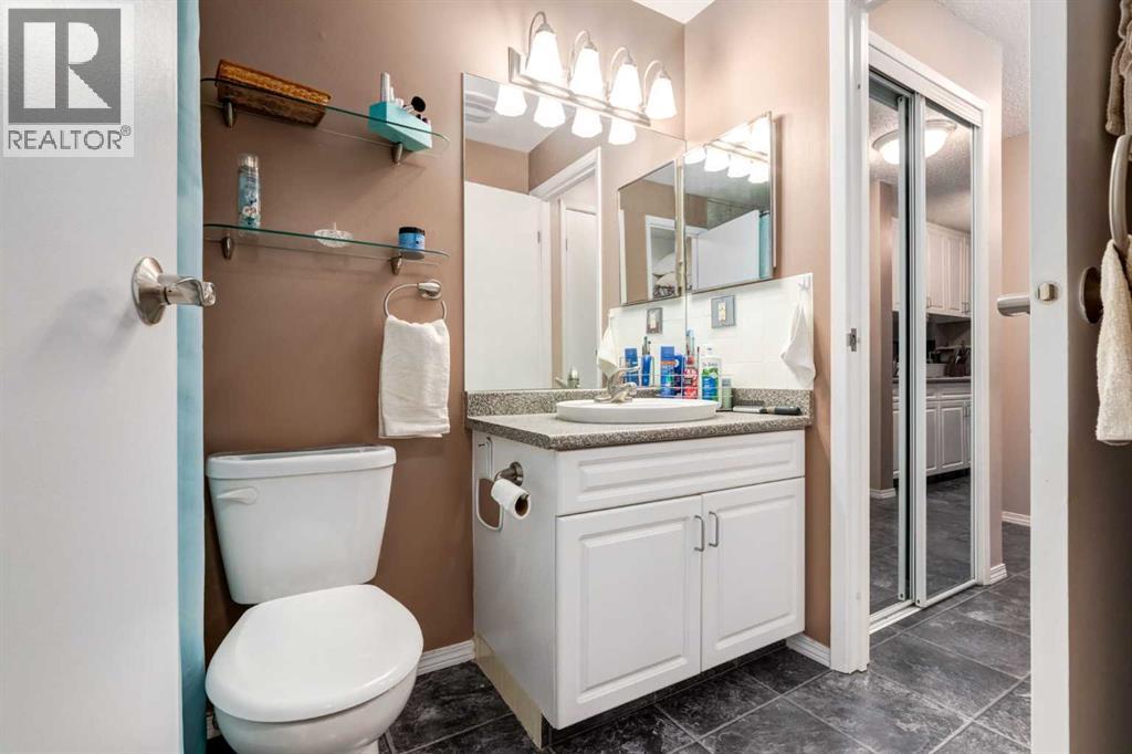 #310 723 57 Avenue SW - 18
