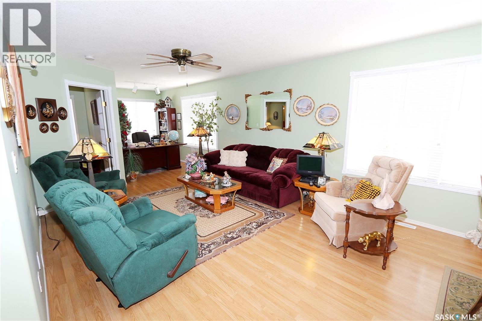 234 Boundary AVENUE N - 9