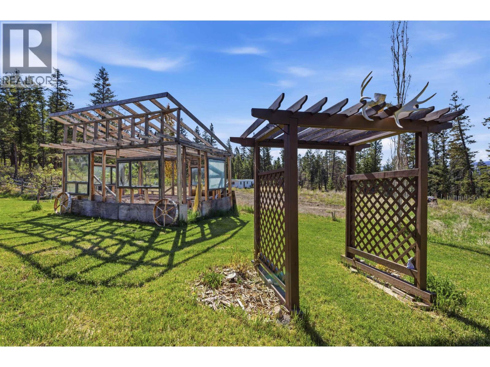 7593 MCCAULEY ROAD - 21