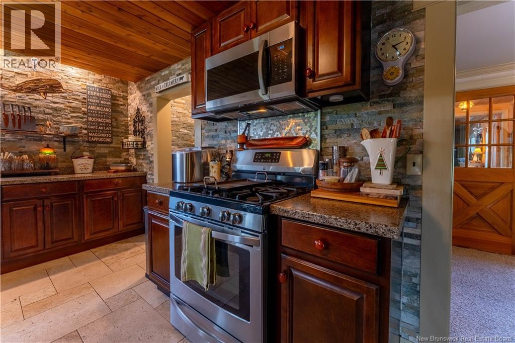 336 Ledge Road - 19