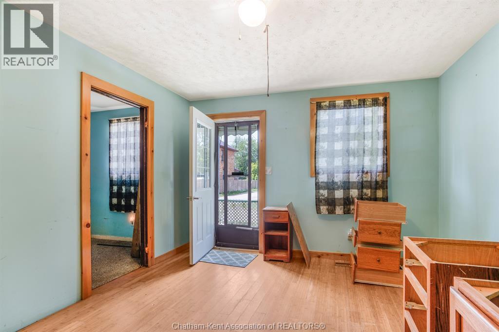 8 Gray STREET - 5