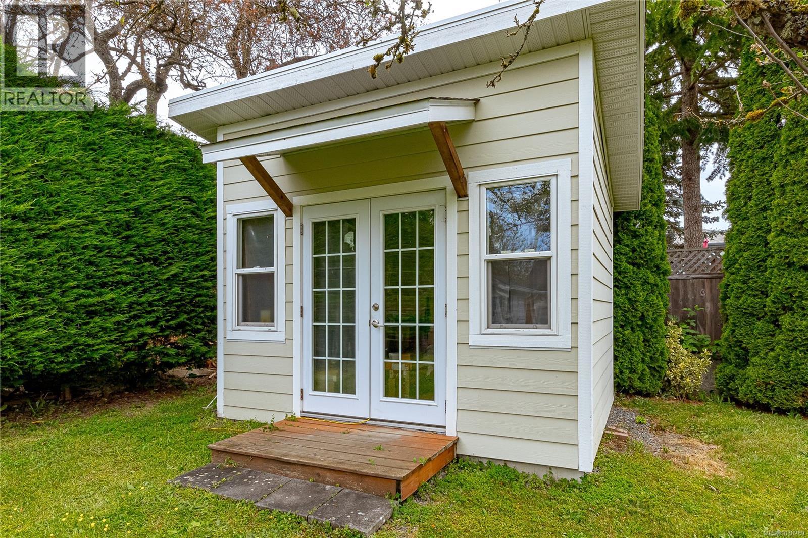 4127 Birtles Ave - 38