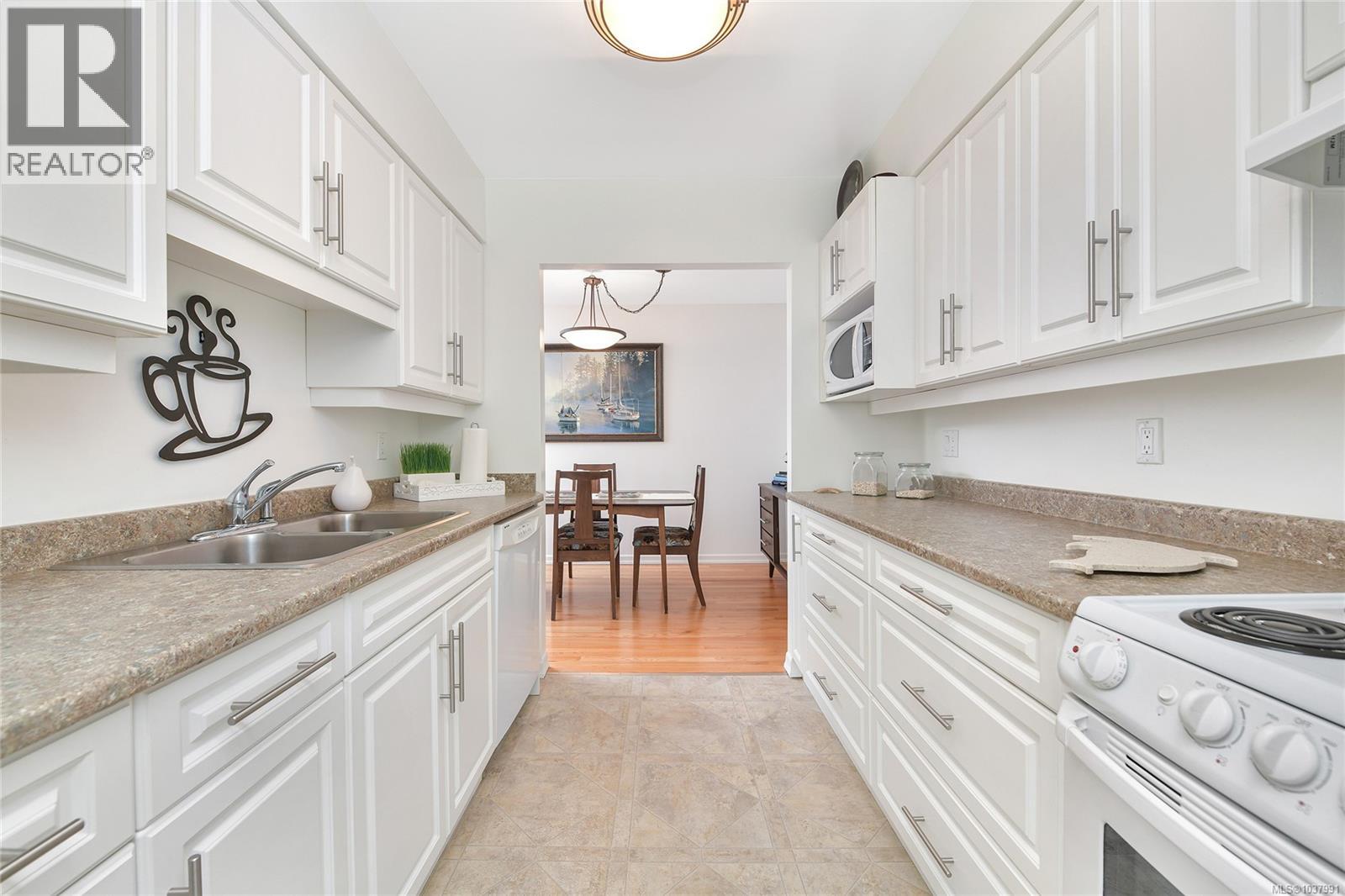 #111 9560 Fifth St - 5