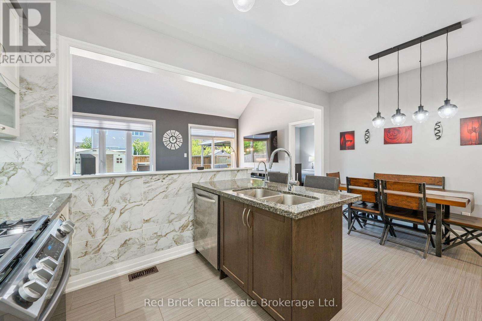 461 GREENWOOD DRIVE - 13