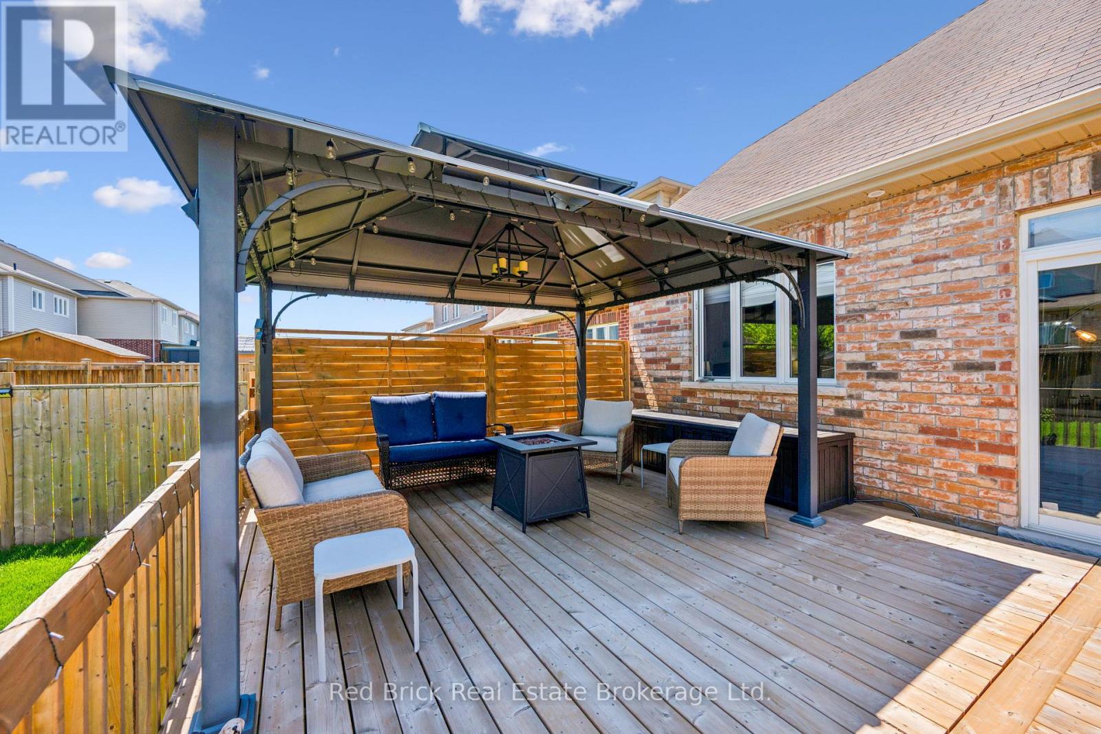 461 GREENWOOD DRIVE - 34