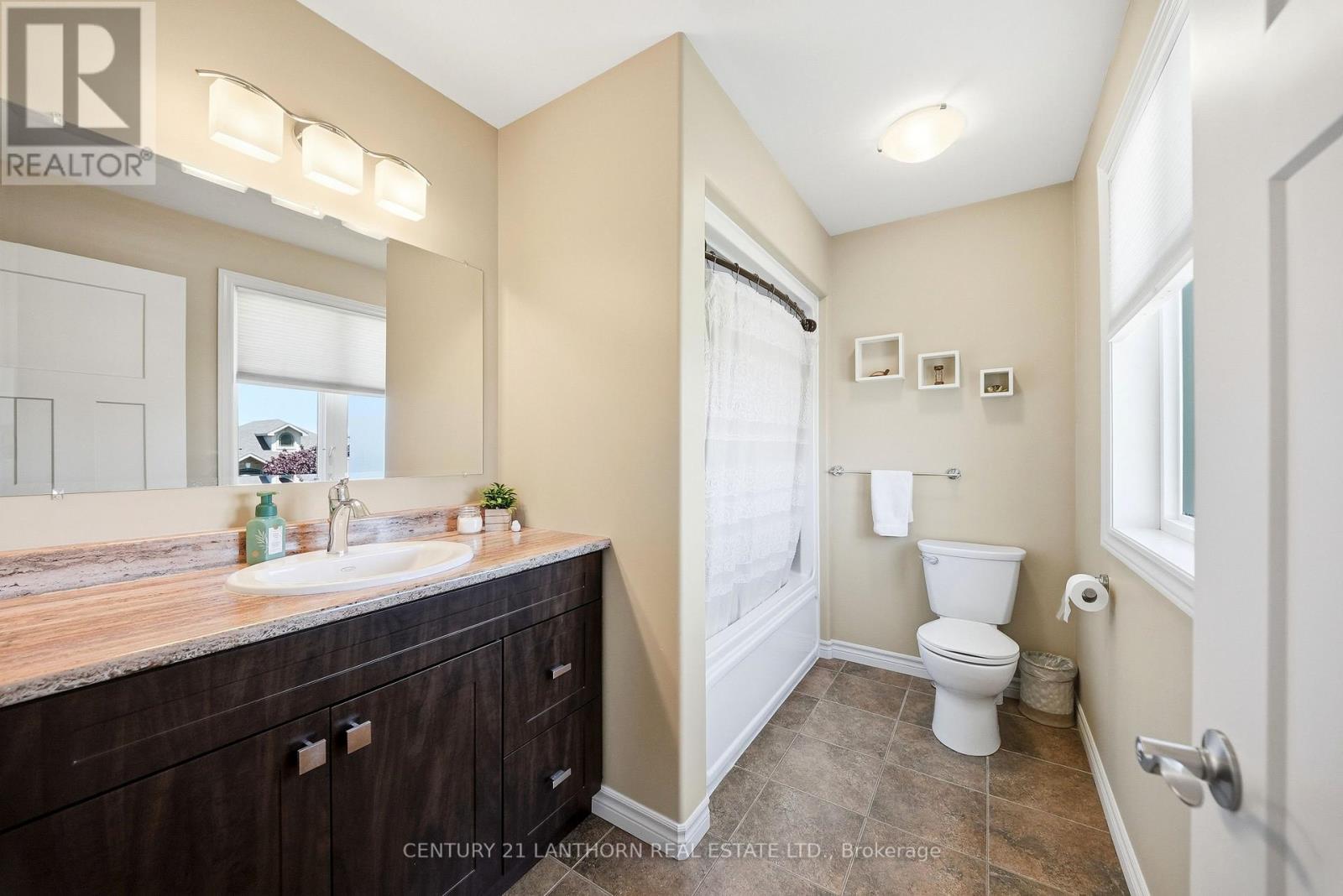 17 CAVENDISH DRIVE - 23