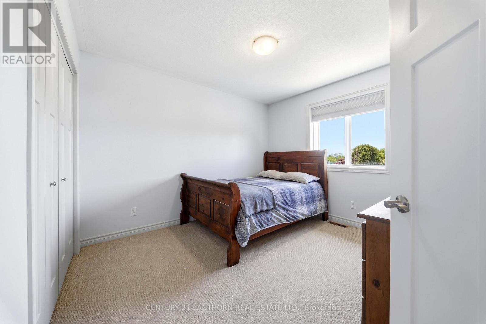 17 CAVENDISH DRIVE - 26