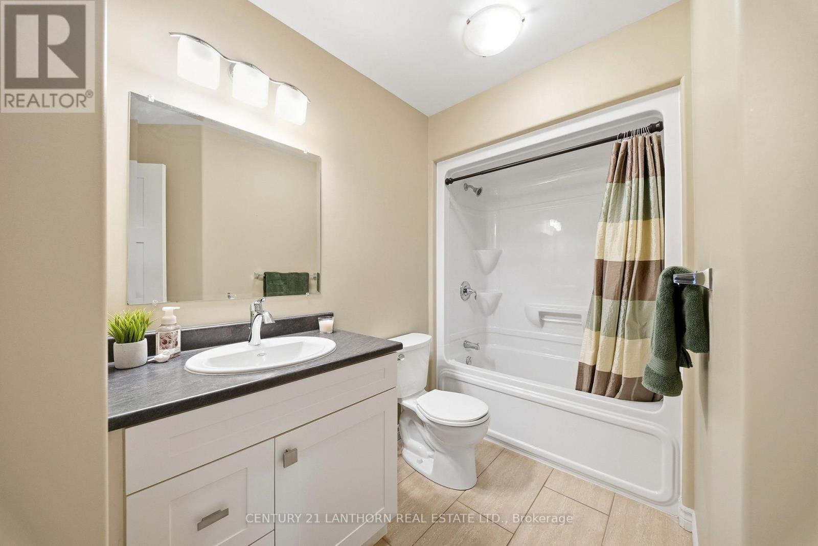 17 CAVENDISH DRIVE - 29
