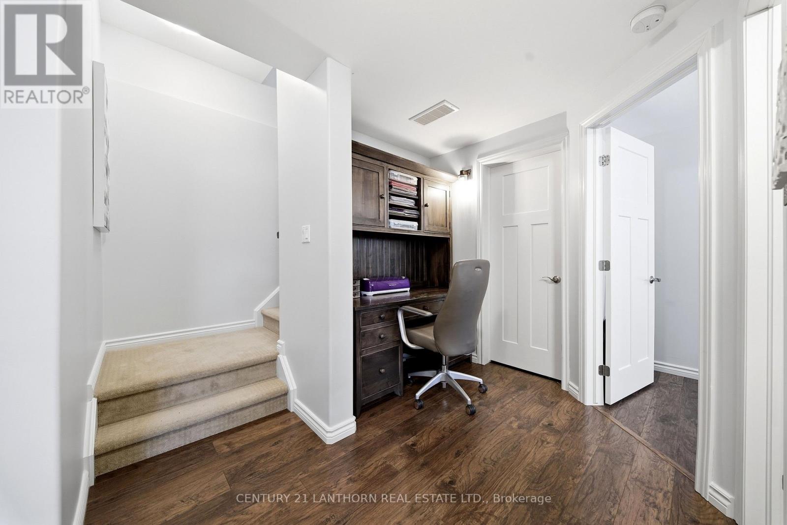 17 CAVENDISH DRIVE - 30