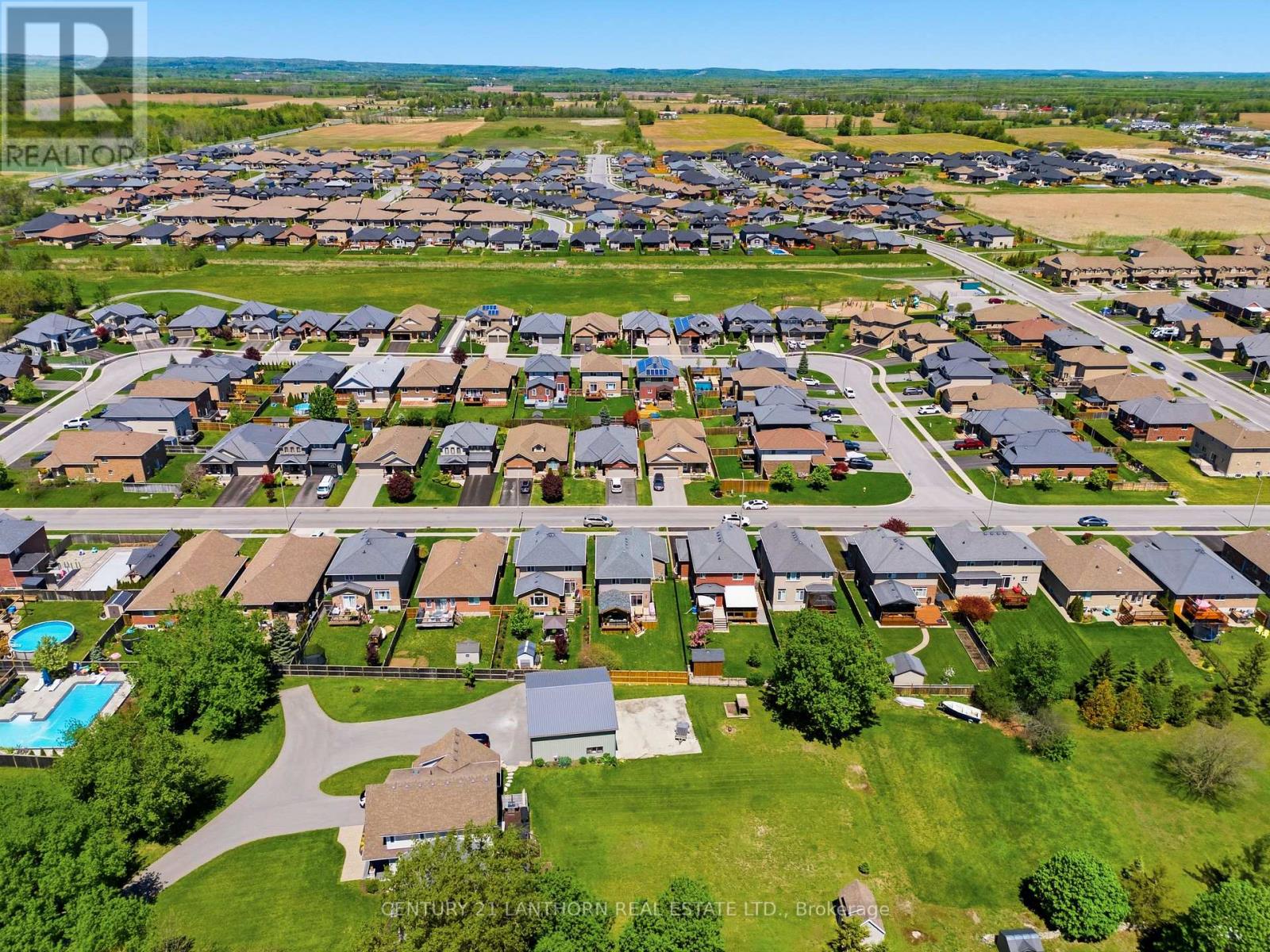 17 CAVENDISH DRIVE - 42