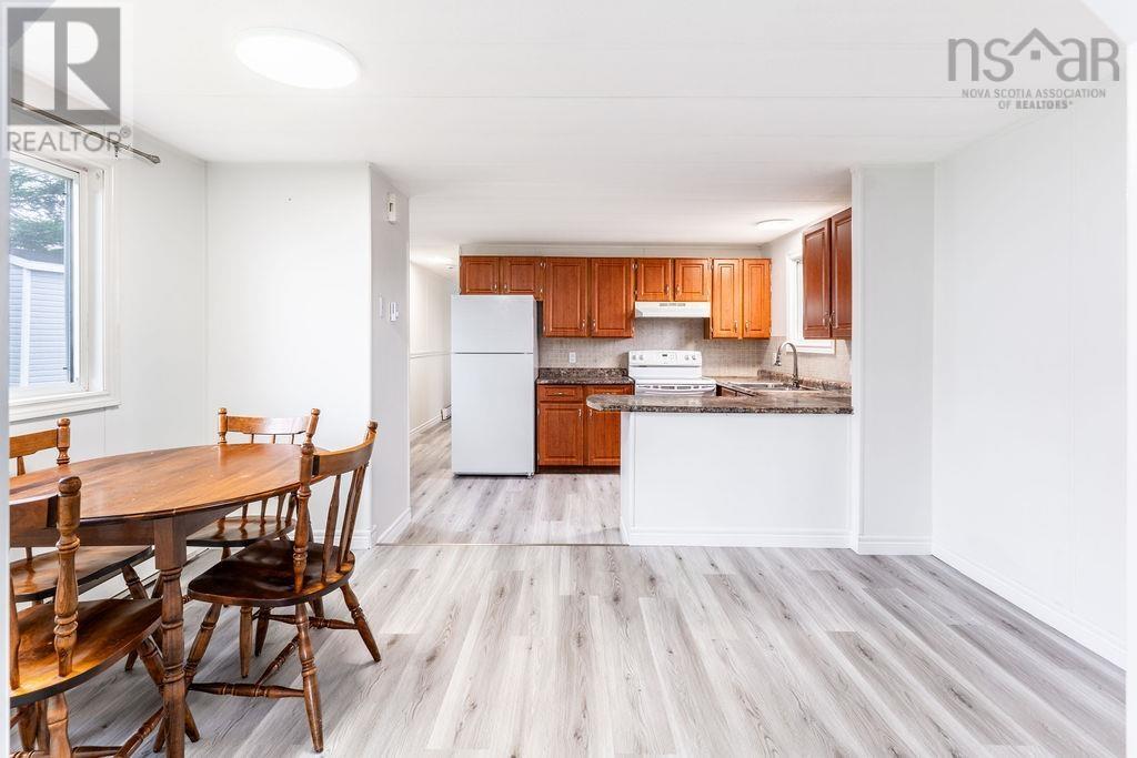 525 Thorn Avenue - 23