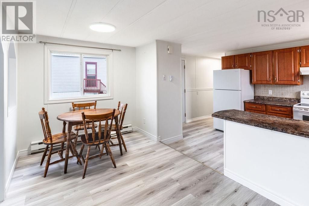 525 Thorn Avenue - 17