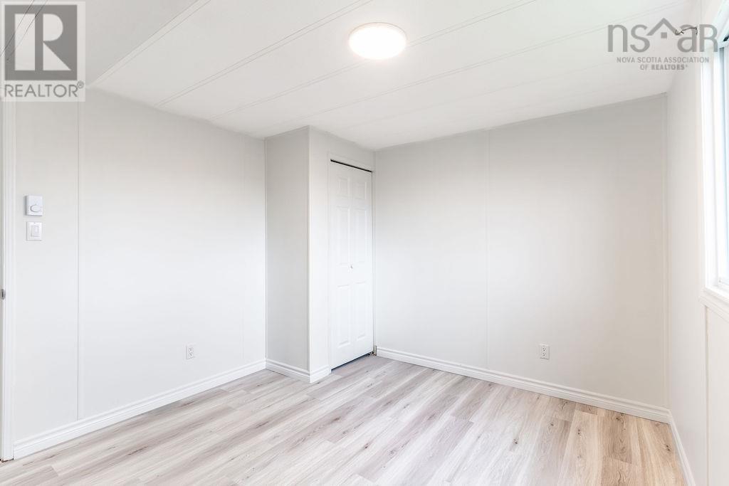 525 Thorn Avenue - 29