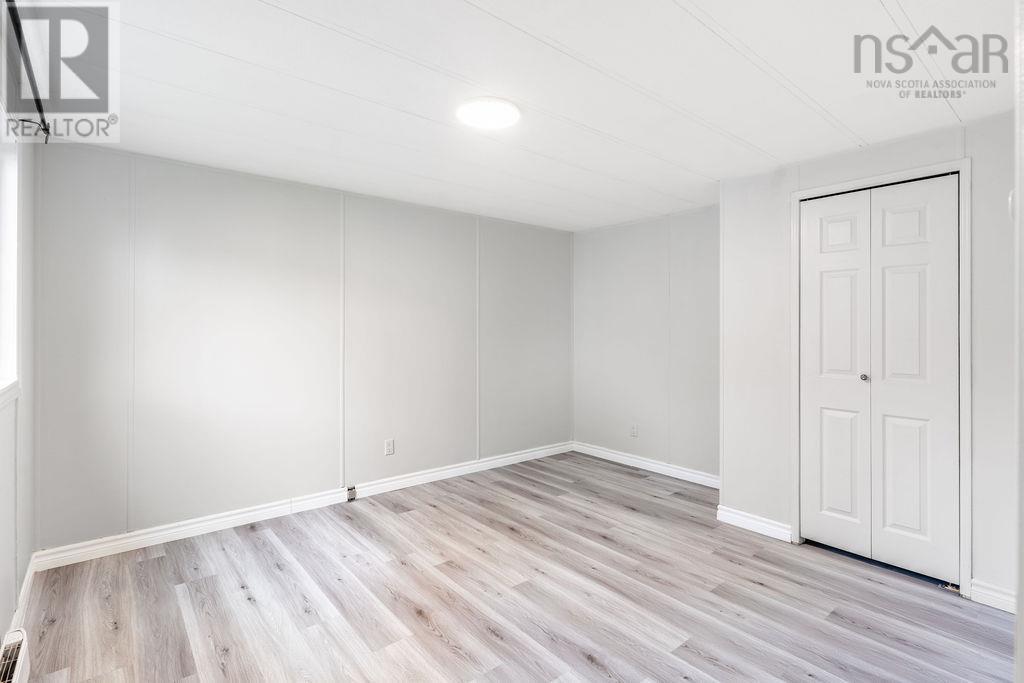 525 Thorn Avenue - 31