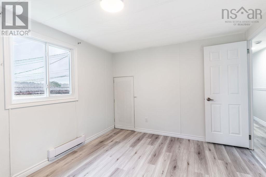 525 Thorn Avenue - 28