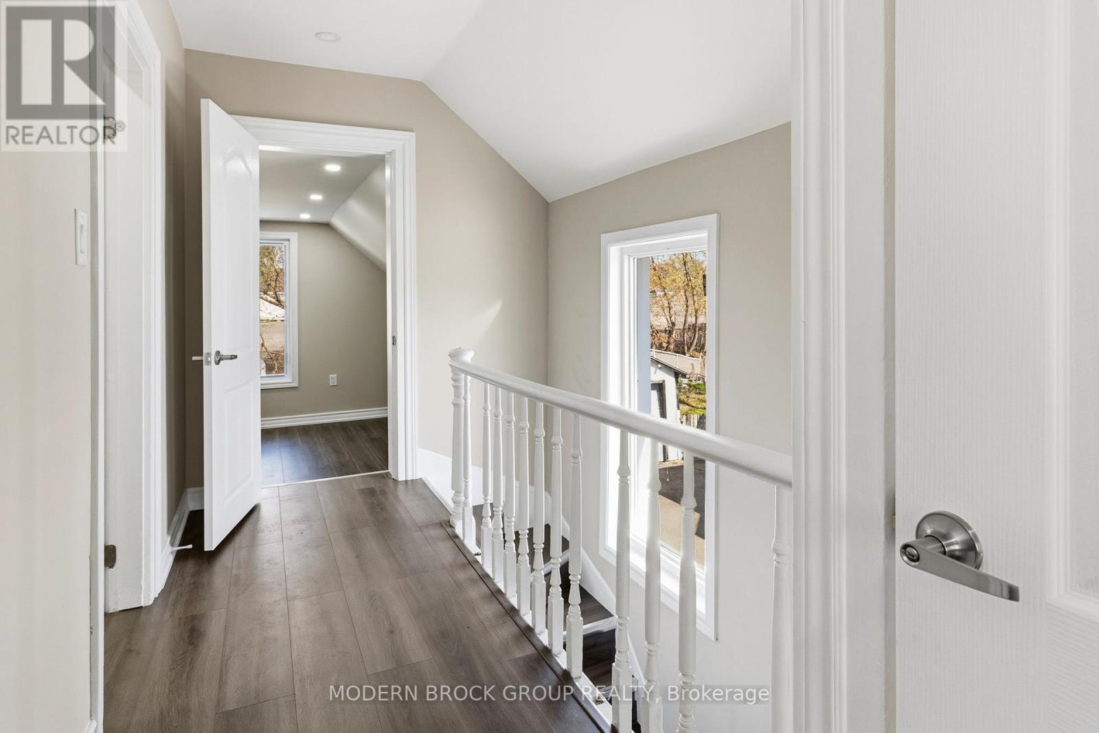 110 BROCK STREET - Image 22