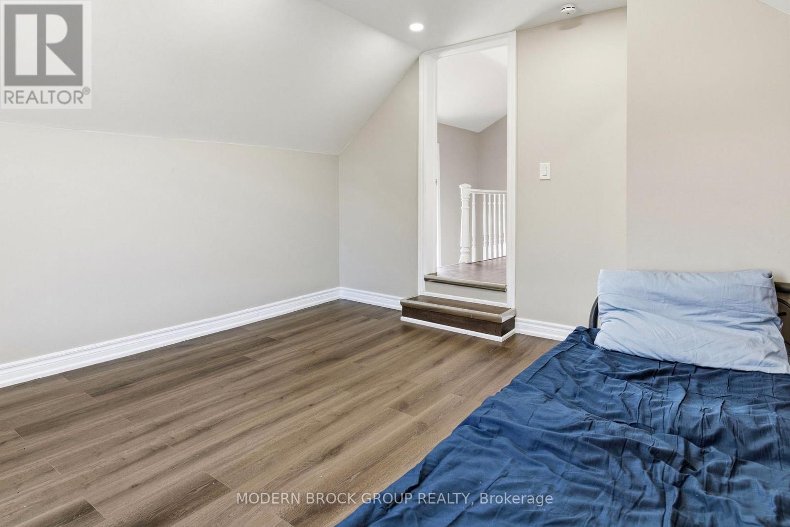 110 BROCK STREET - Image 25