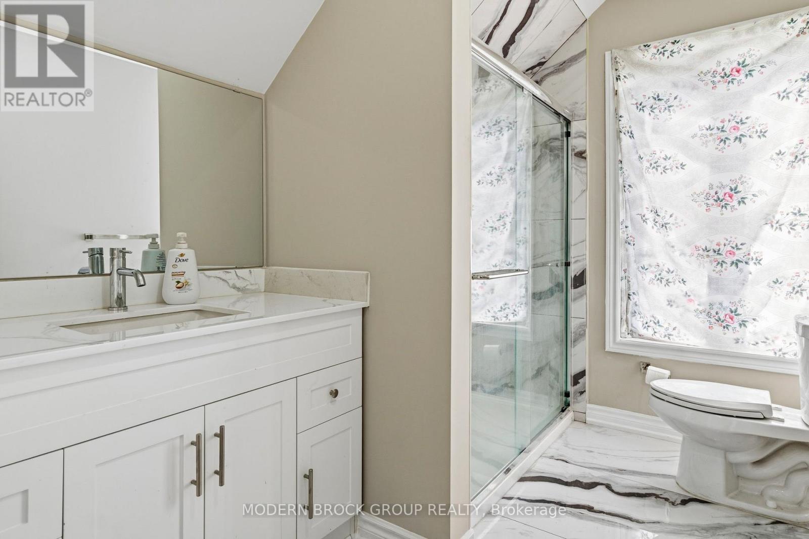 110 BROCK STREET - 33