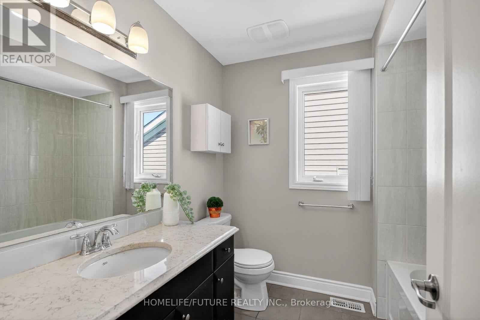 644 DUNDONALD DRIVE - 38