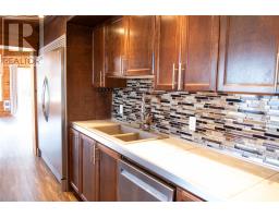 9 Regatta Drive thumbnail 26