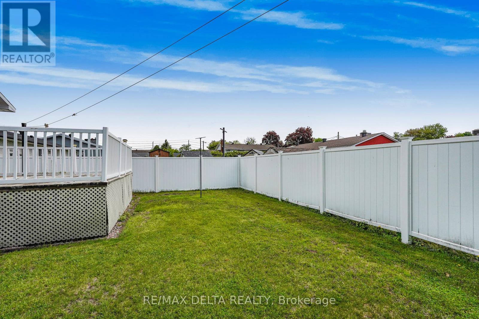 2022 PATRICIA STREET - 33