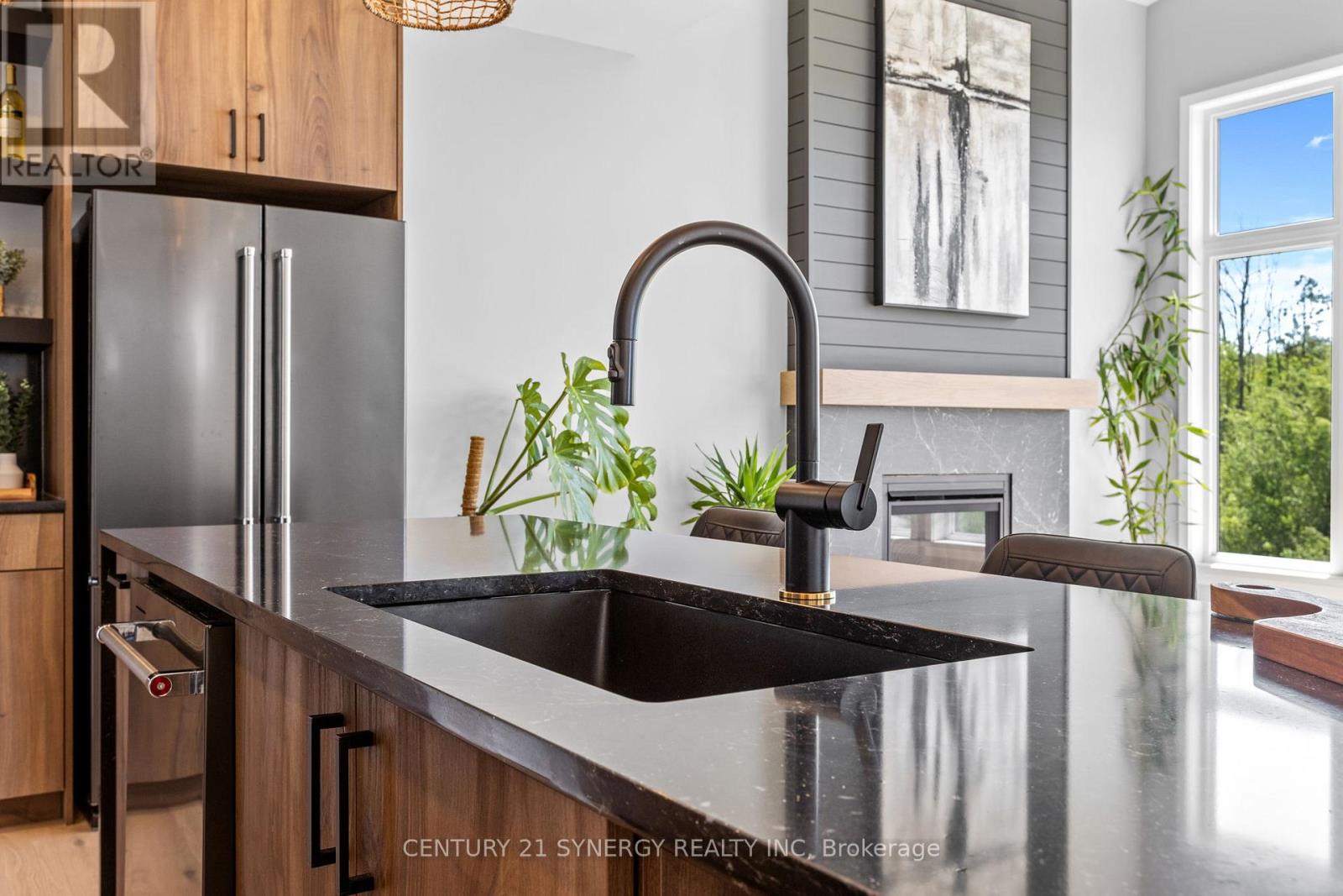 1175 BRONZE AVENUE - 11