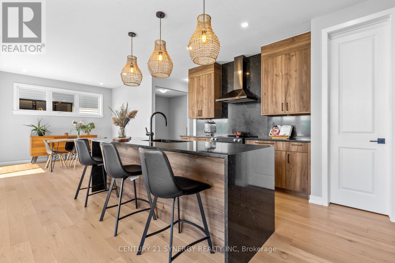 1175 BRONZE AVENUE - 13