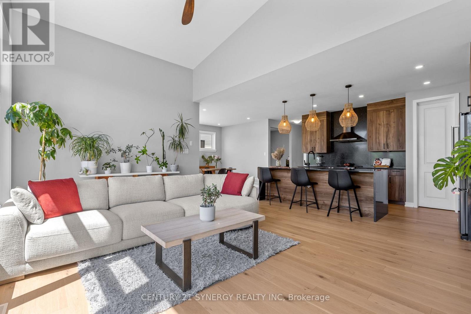 1175 BRONZE AVENUE - 15