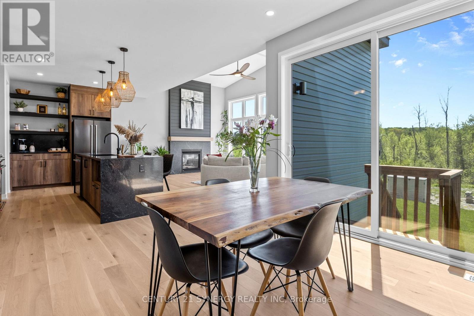 1175 BRONZE AVENUE - 21