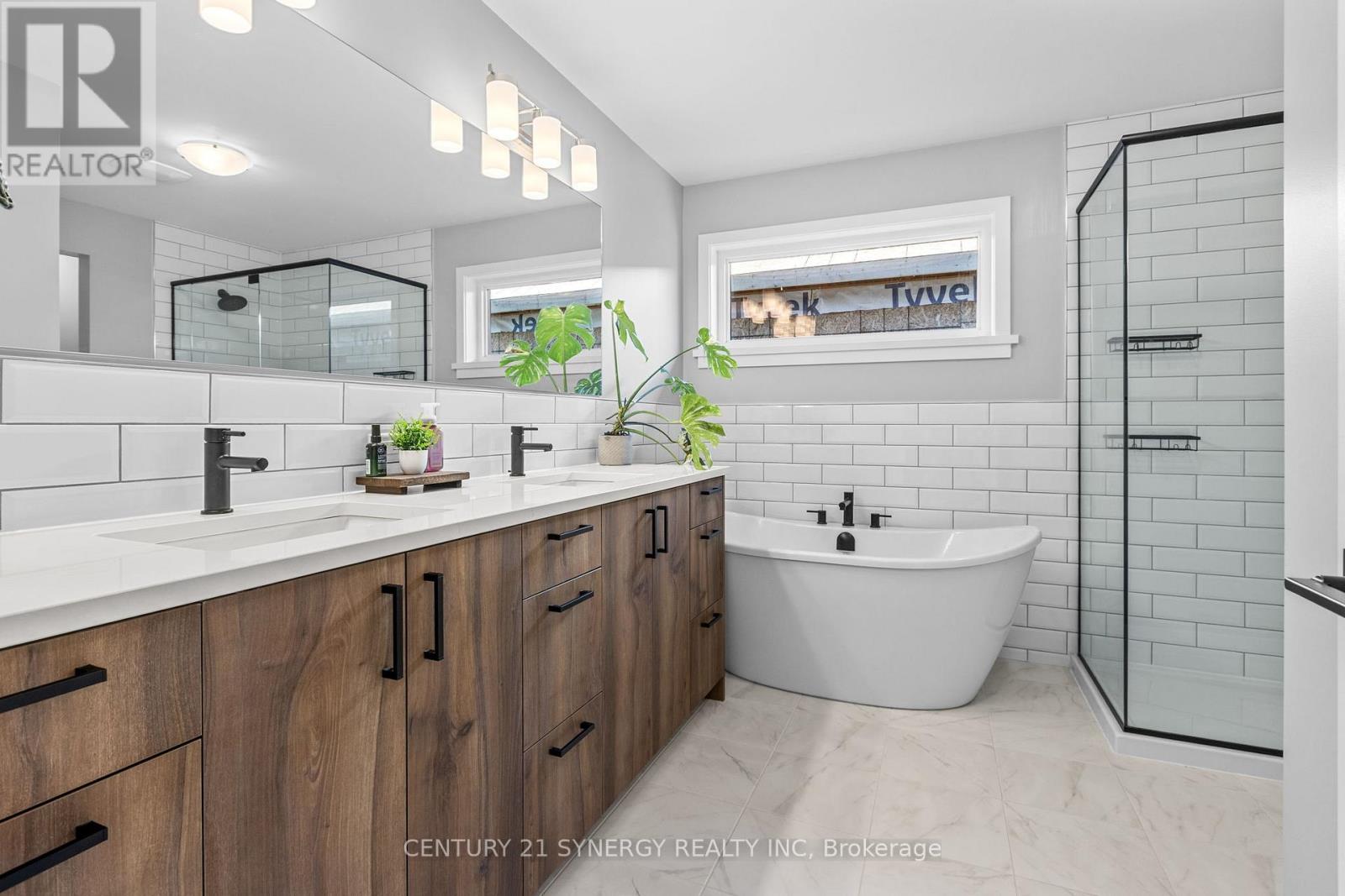 1175 BRONZE AVENUE - 35