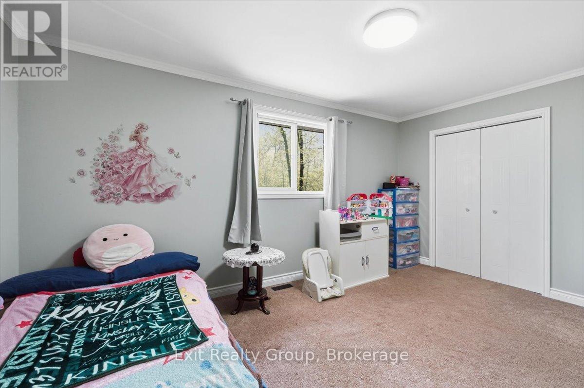 139 MARBLE POINT ROAD - 12