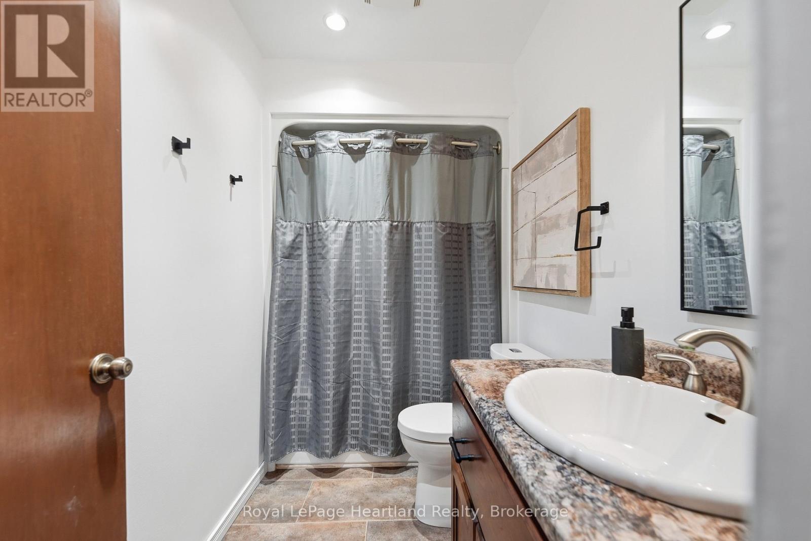6 ALEXANDER STREET - 17
