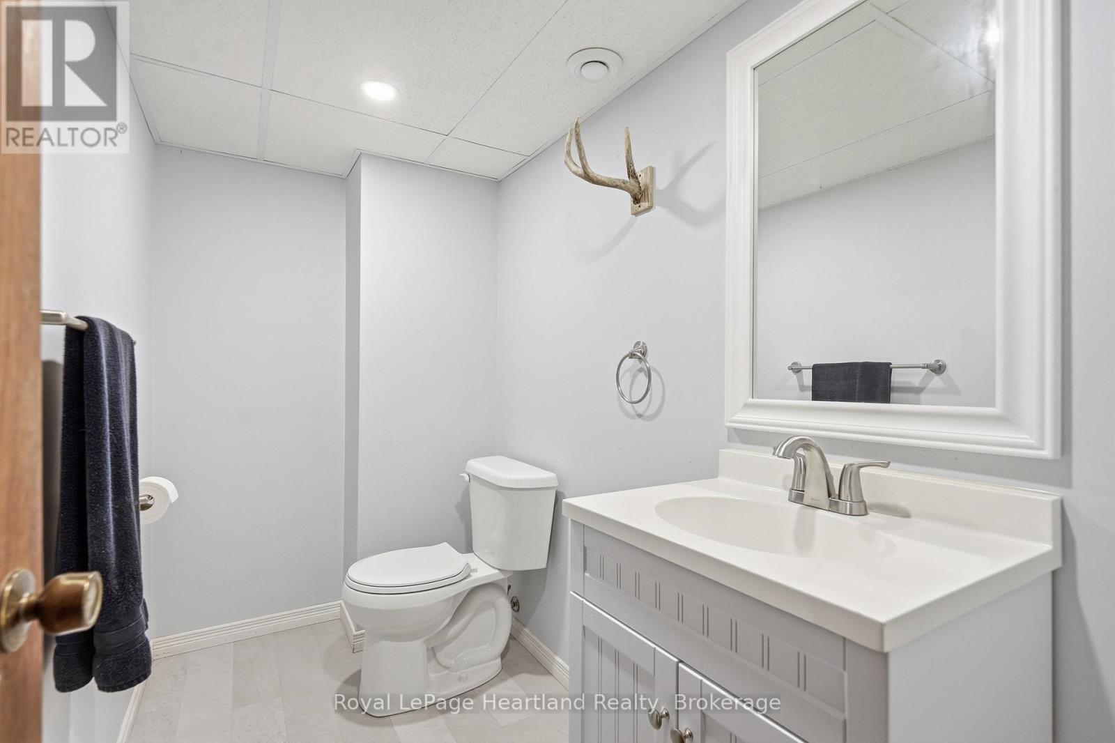 6 ALEXANDER STREET - 31
