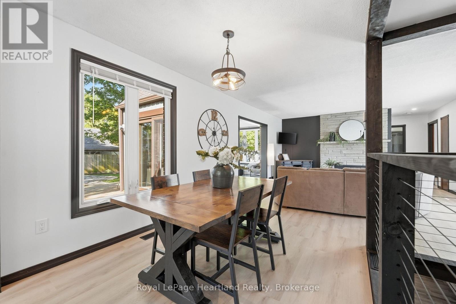 6 ALEXANDER STREET - 6