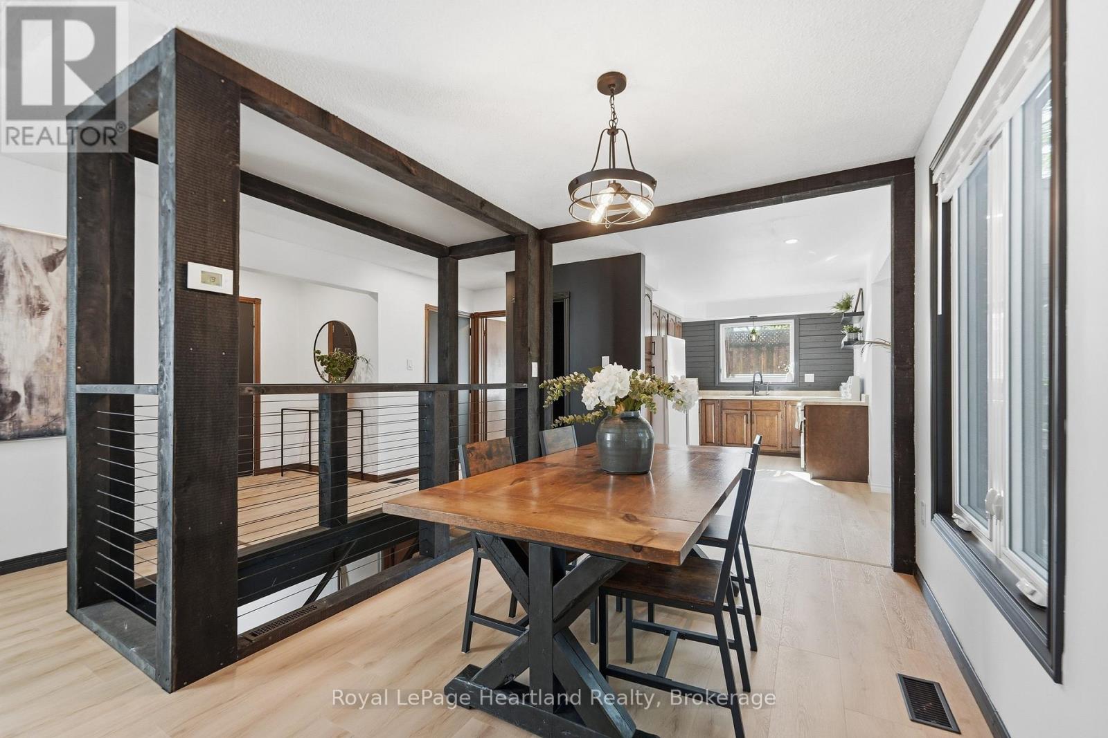 6 ALEXANDER STREET - 8