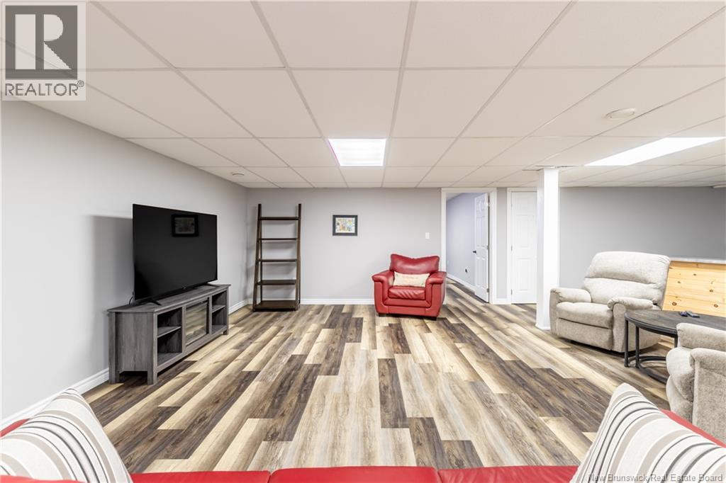 9713 Route 8 - Image 32