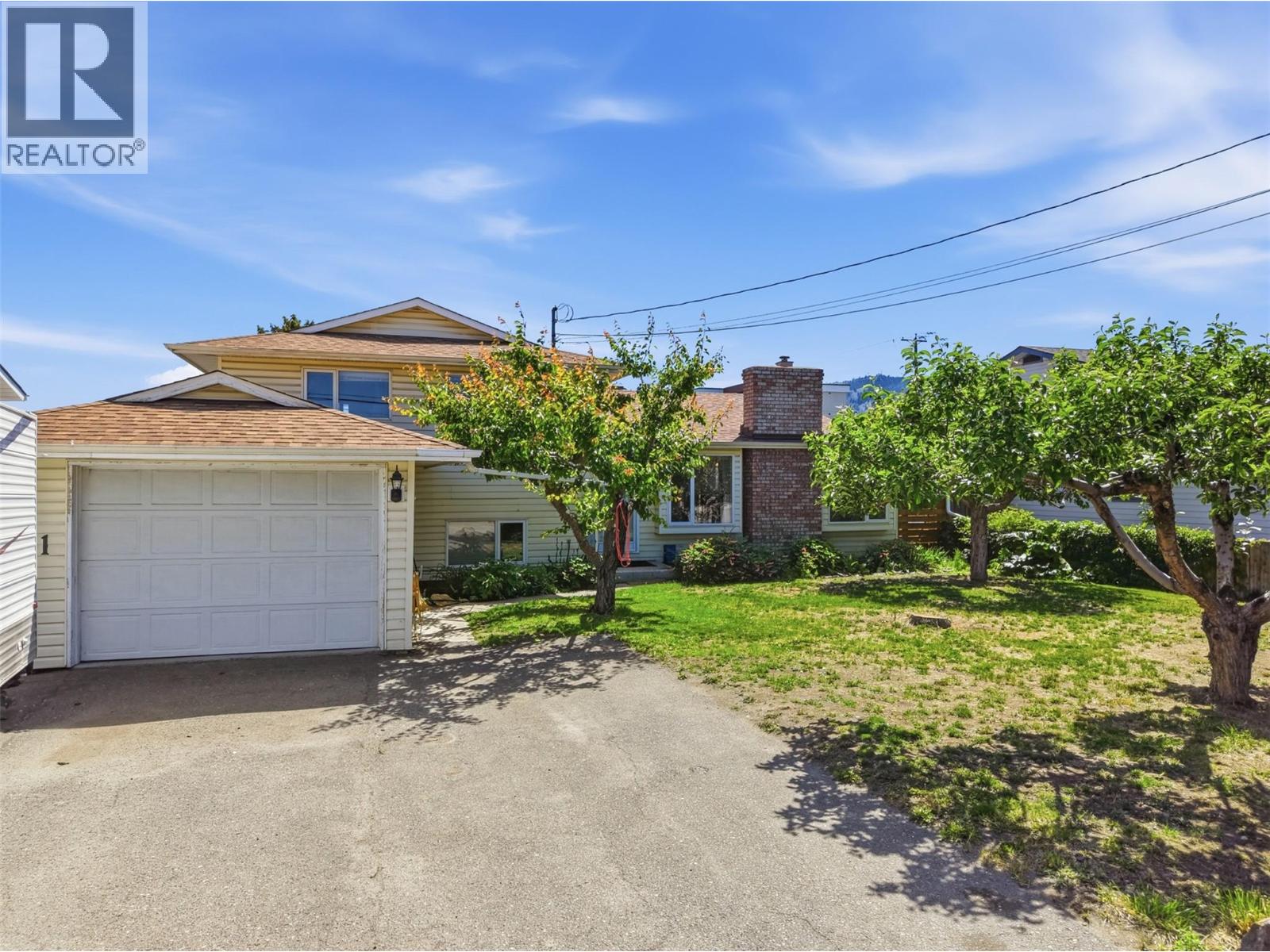 691 RICHMOND Avenue - main photo