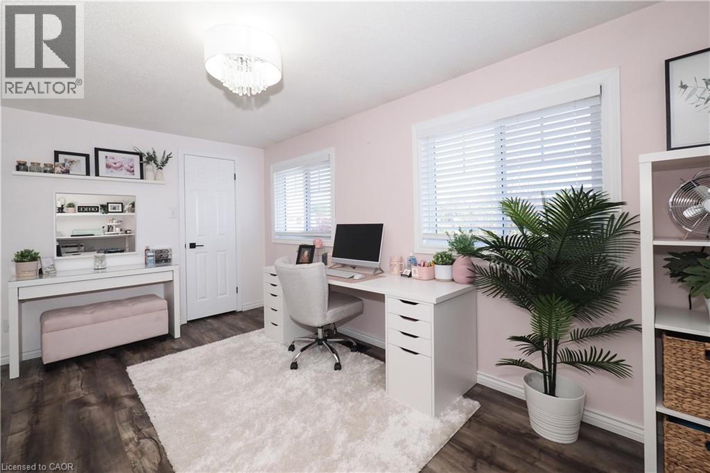 15 DALES Drive - 29