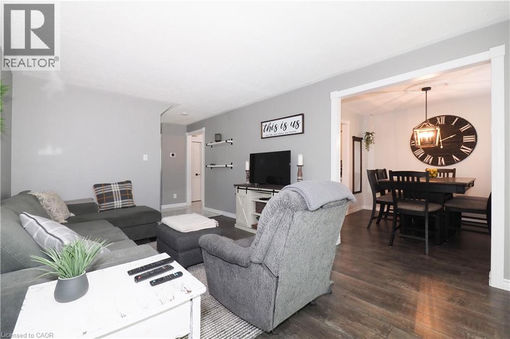 15 DALES Drive - 11
