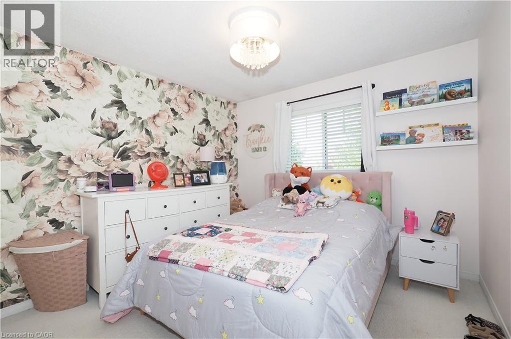 15 DALES Drive - 26