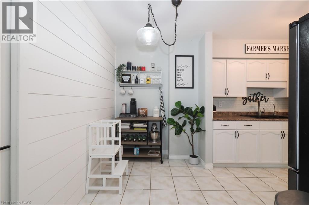 15 DALES Drive - 19