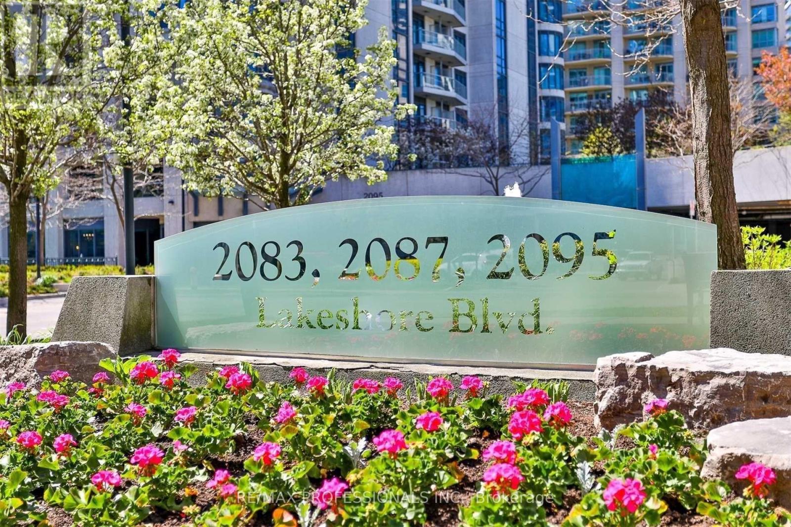 #1202 2087 LAKE SHORE BOULEVARD W - 32