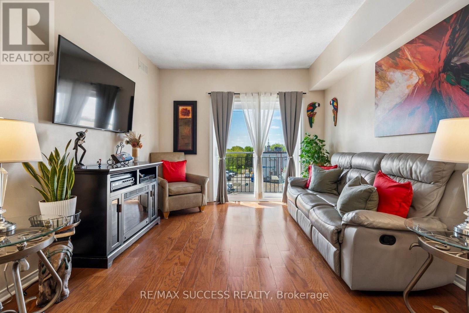 #301 1000 SHEPPARD AVENUE W - 8